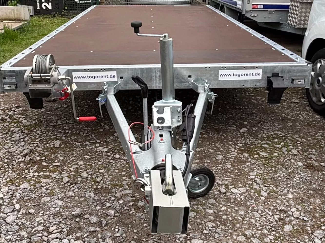 Autotransportanhänger Vorderansicht